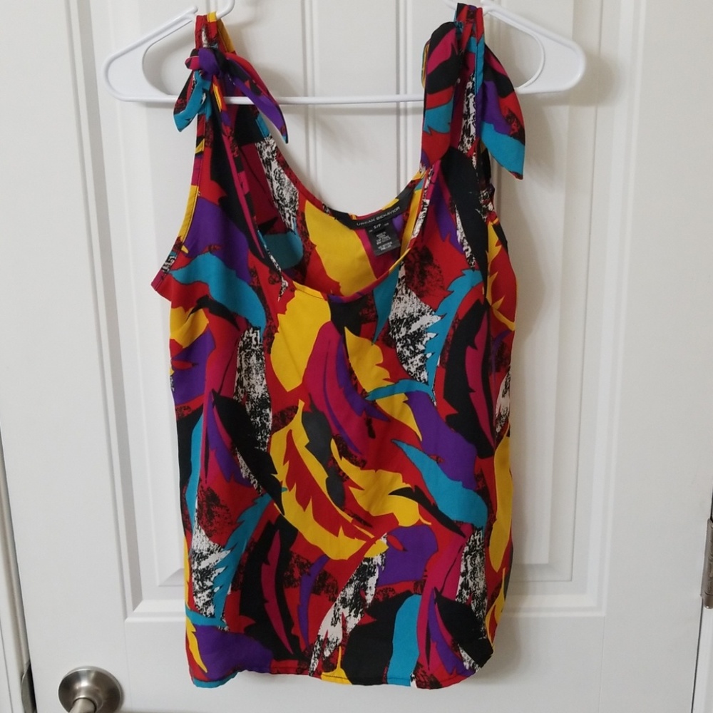 Tie sleeve top